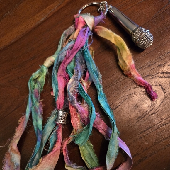 Hand Crafted "Tyler" Keychain - Picture 3 of 9